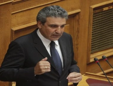 Βουλευτής της Ένωσης Κεντρώων αρνείται τα γεγονότα της «Τούμπας»: «Ο Ι. Σαββίδης δεν είχε όπλο»!